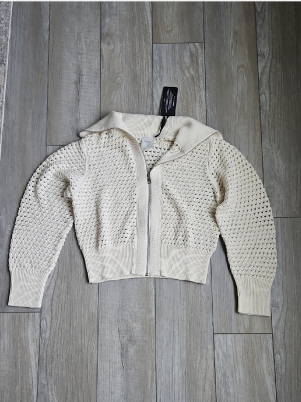 Varley Sweater - Picture 2 of 9